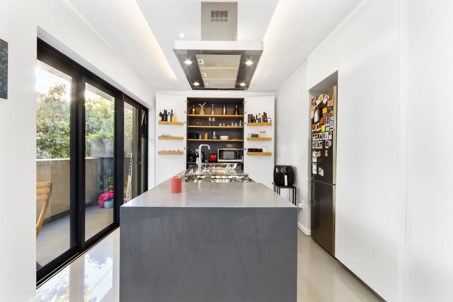 2 Bedroom Property for Sale in Sea Point Western Cape
